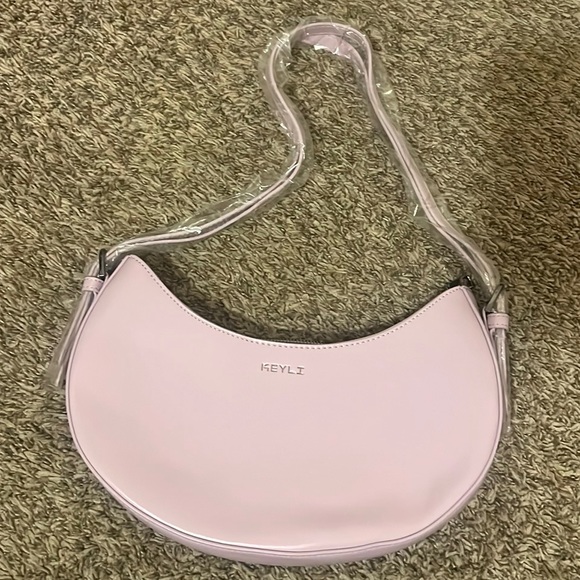 Lavender Handbag - Picture 1 of 3